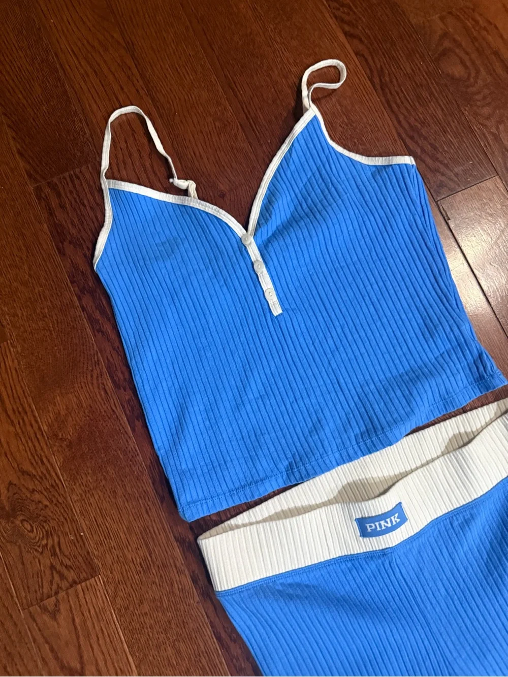 PINK Victoria's Secret Bright Blue Ribbed Flare Leggings with Cream Waistband - Picture 4 of 6